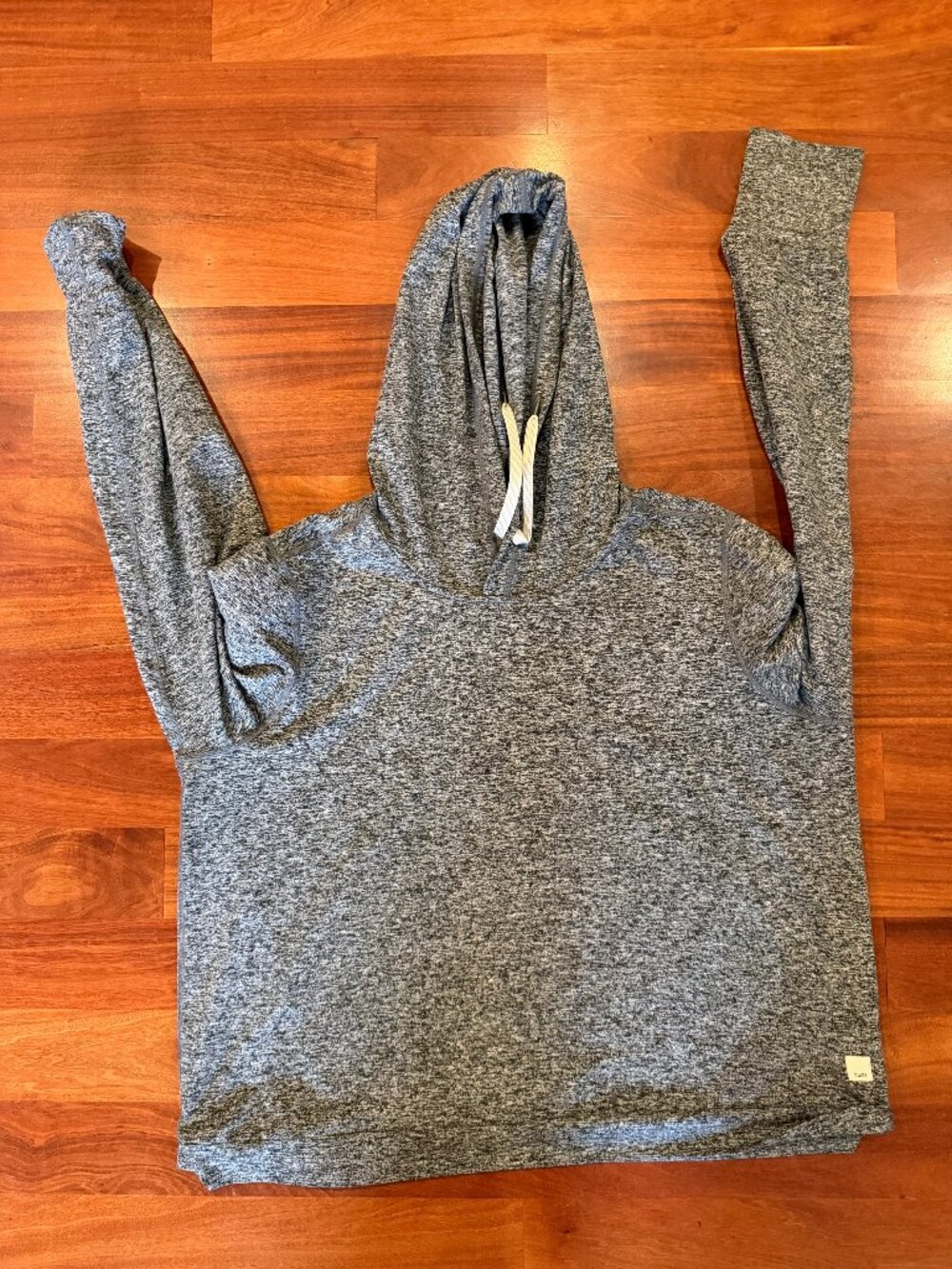 Vuori Halo Essential Hoodie - Gray